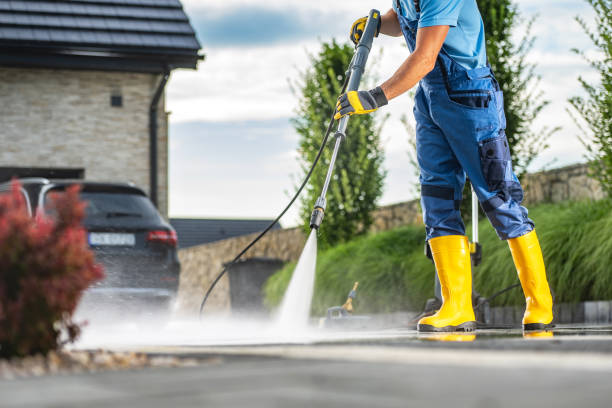 Best Sidewalk and Walkway Cleaning  in California, MO